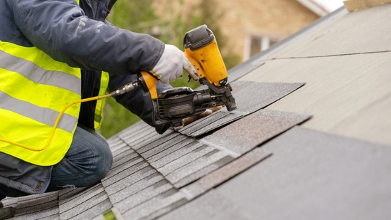 how to run a roofing crew